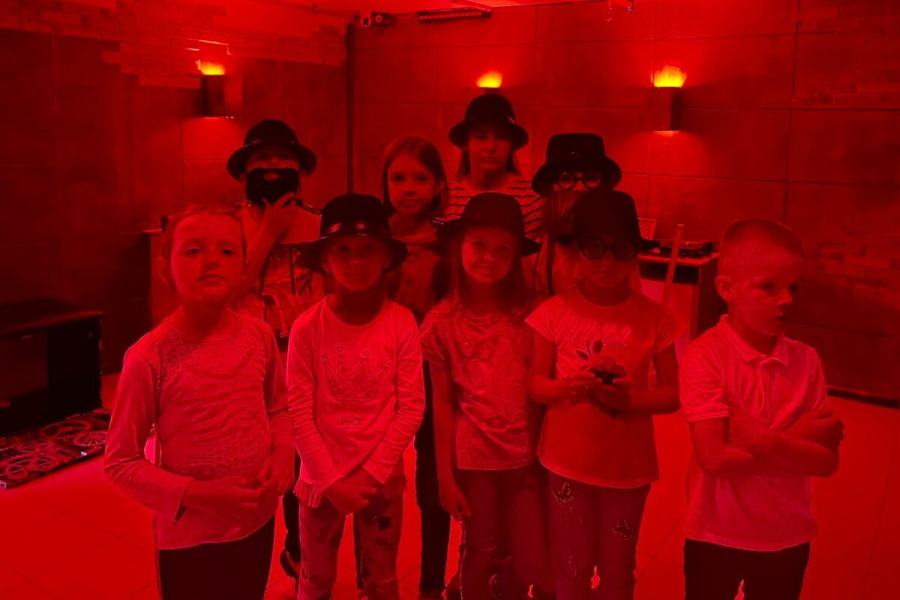 Квест в реальности Дело о пропавшем бриллианте от компании Белый лис Квест в реальности Дело о пропавшем бриллианте от компании Белый лис